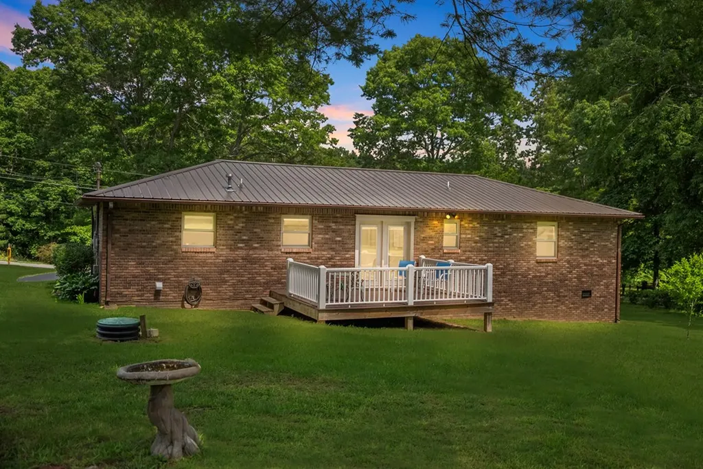 156 Pace Avenue Crossville TN 38555