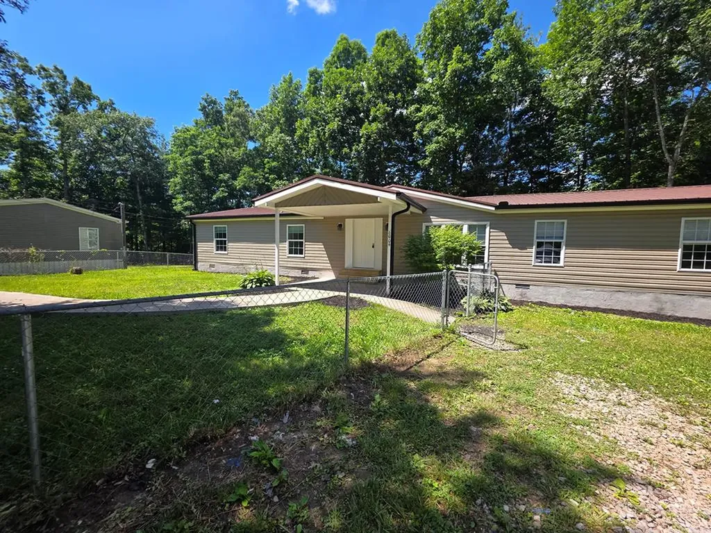Crossville TN, 6004 Running Creek Drive