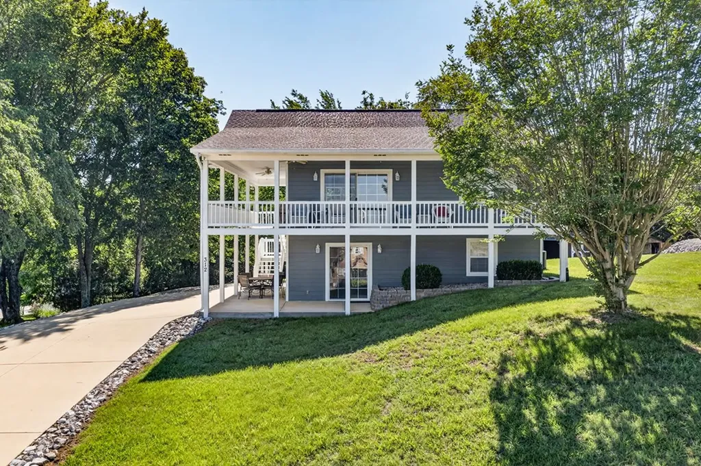 312 Cosby Parris Byrdstown TN 38549