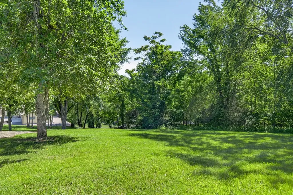 312 Cosby Parris Byrdstown TN 38549