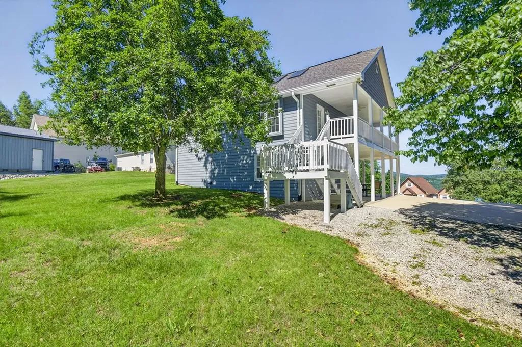 312 Cosby Parris Byrdstown TN 38549