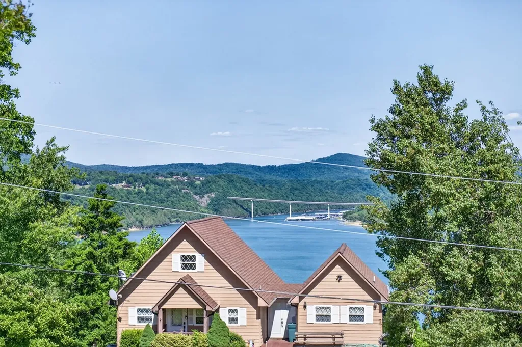 312 Cosby Parris Byrdstown TN 38549