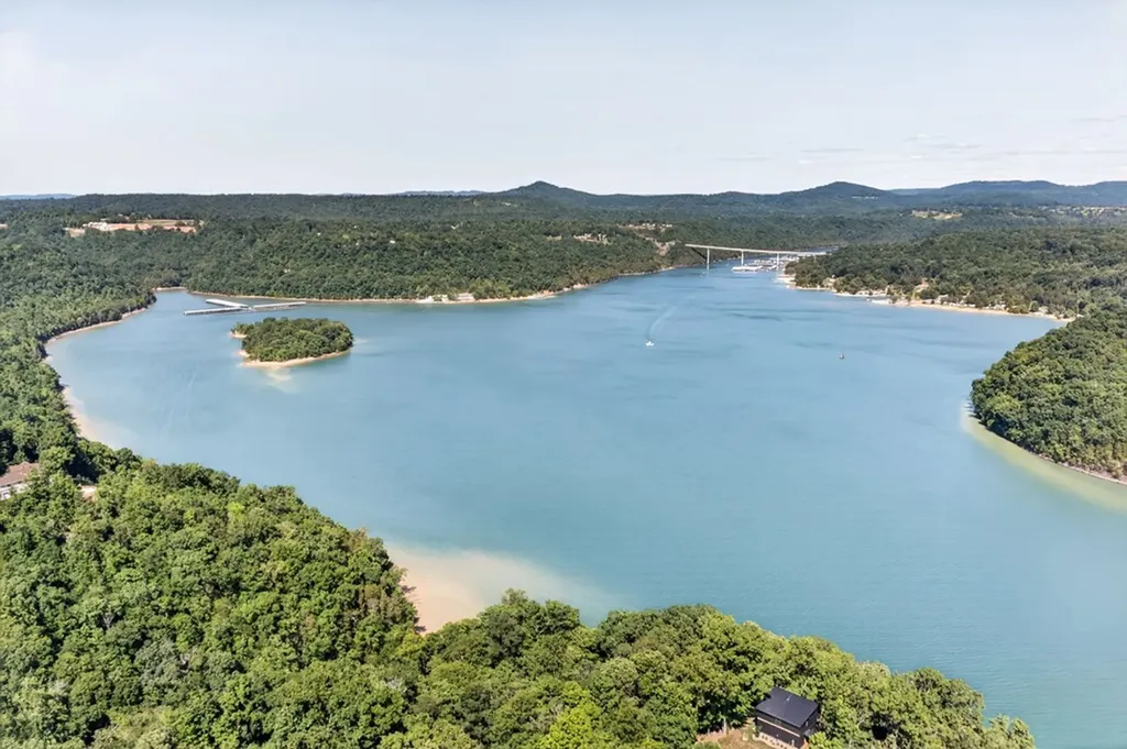 312 Cosby Parris Byrdstown TN 38549