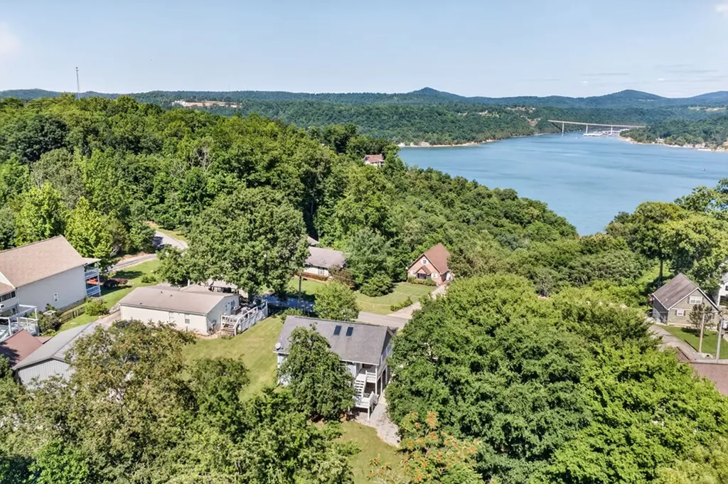 312 Cosby Parris Byrdstown TN 38549