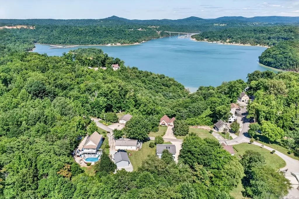 312 Cosby Parris Byrdstown TN 38549