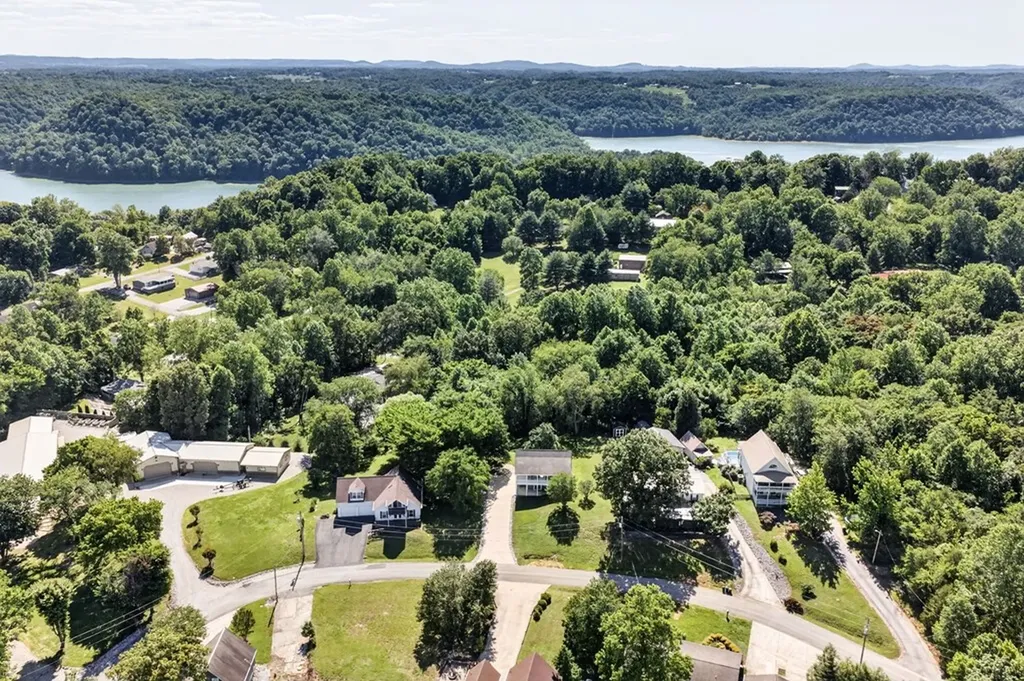 312 Cosby Parris Byrdstown TN 38549