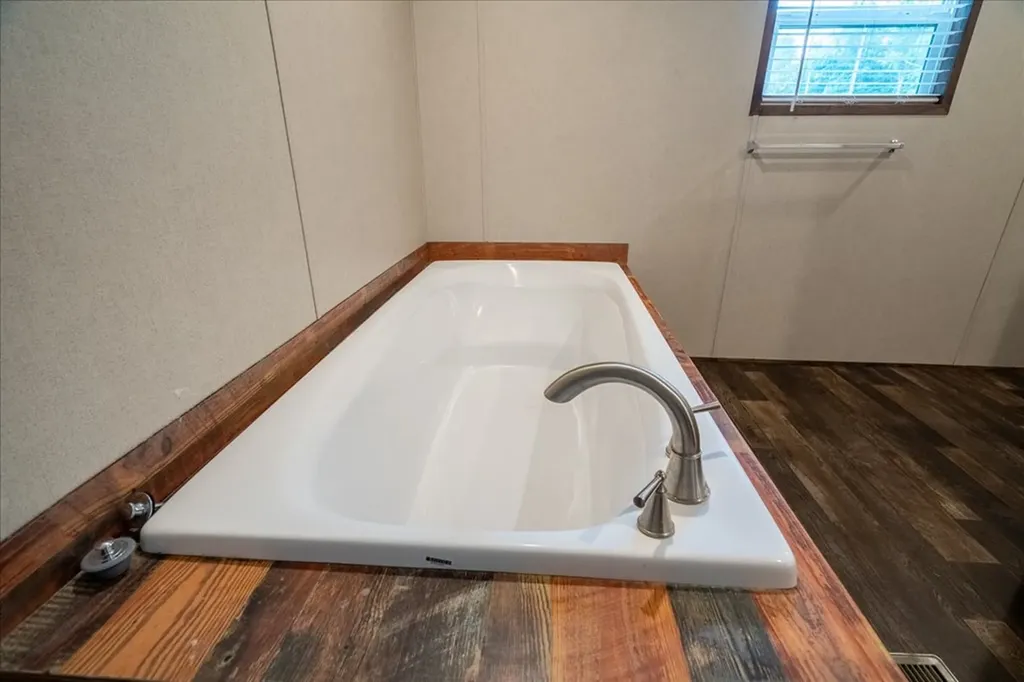 5077 Southpoint Ridge Road Other TN 38461