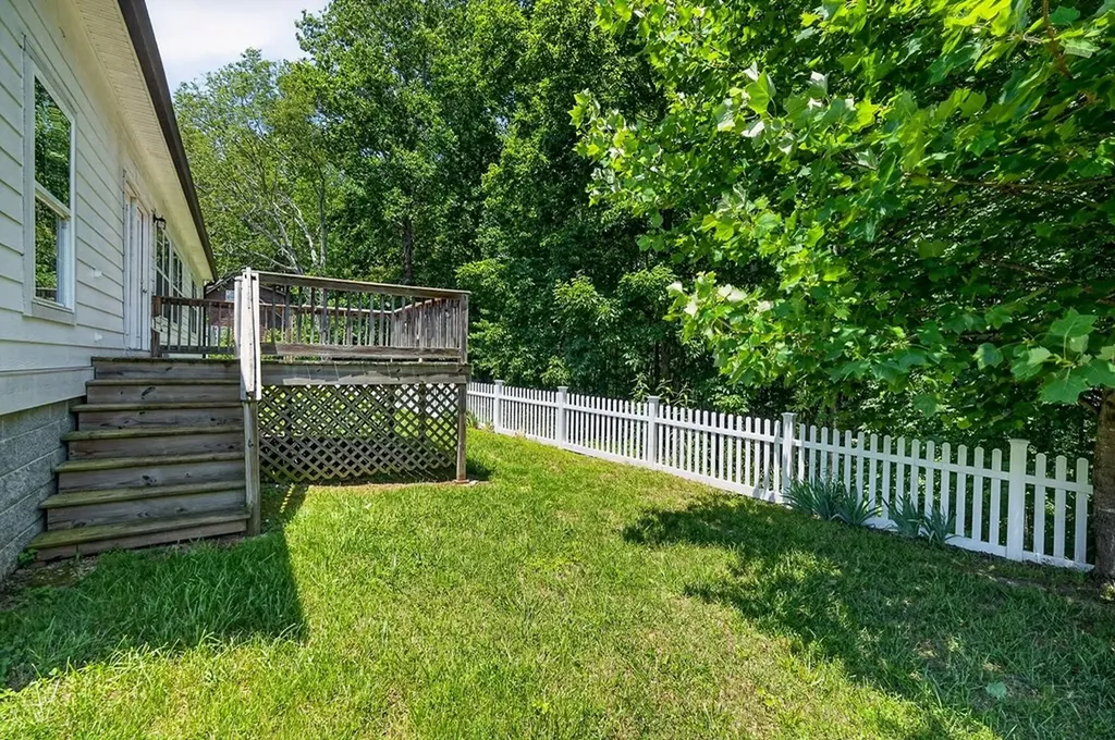 105 Shiloh Lane Smithville TN 37166