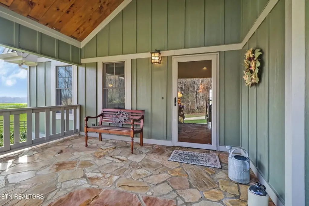 1201 Bridle Trail Spencer TN 38585