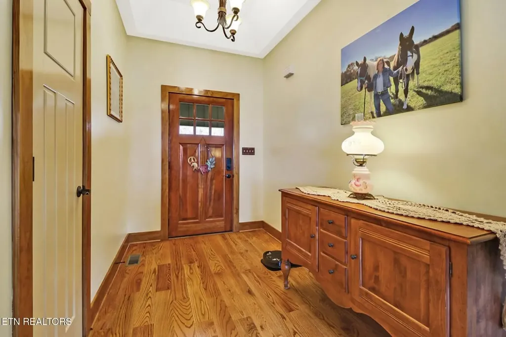 1201 Bridle Trail Spencer TN 38585