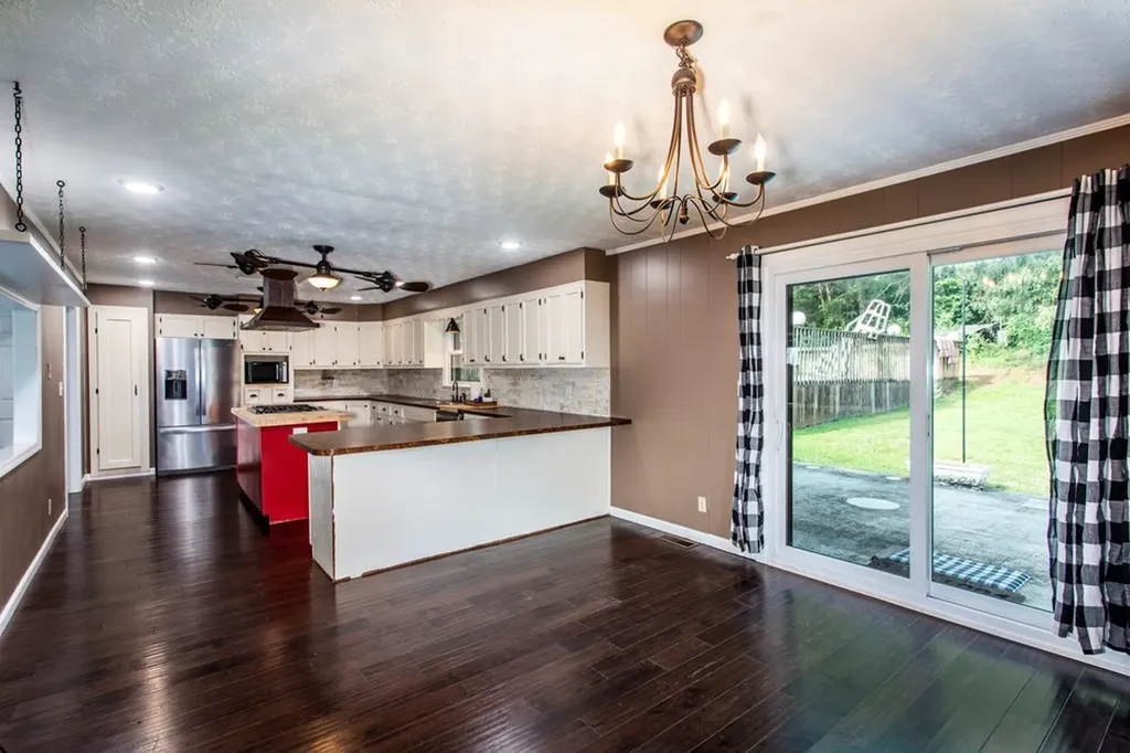 612 Oak Terrace Drive Livingston TN 38570