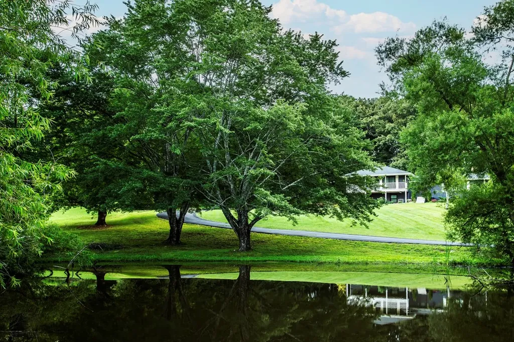 612 Oak Terrace Drive Livingston TN 38570