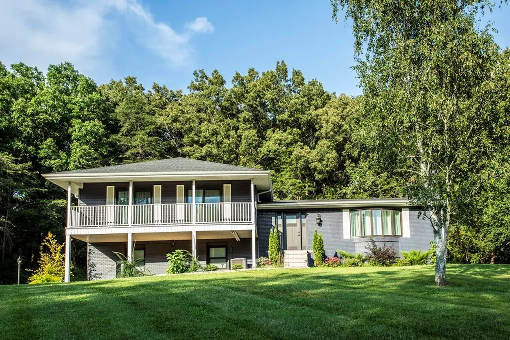 612 Oak Terrace Drive Livingston TN 38570