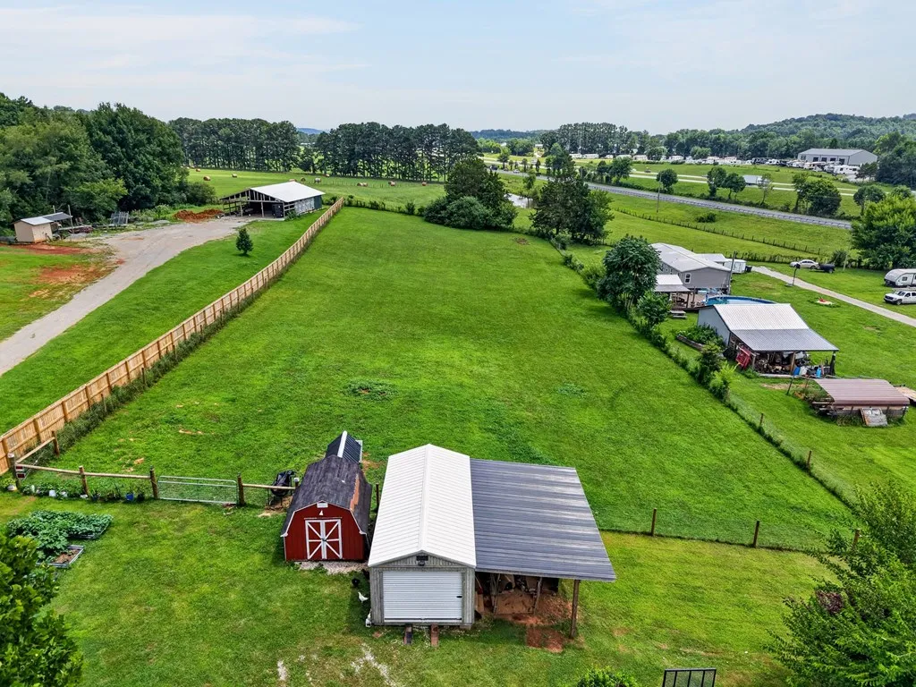 234 Jim Hennessee Road Sparta TN 38583