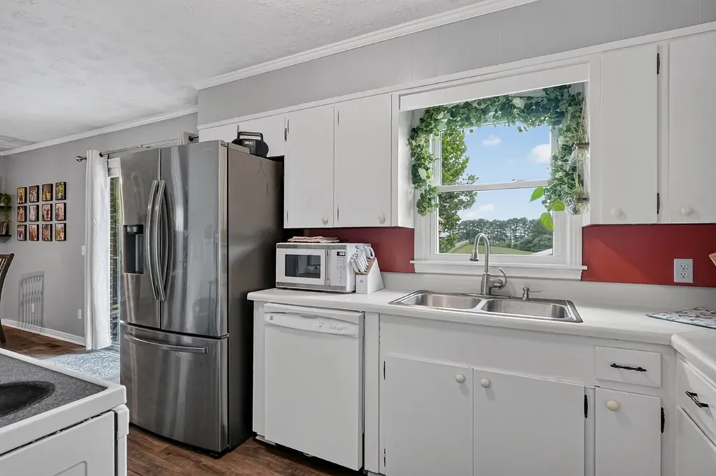 234 Jim Hennessee Road Sparta TN 38583