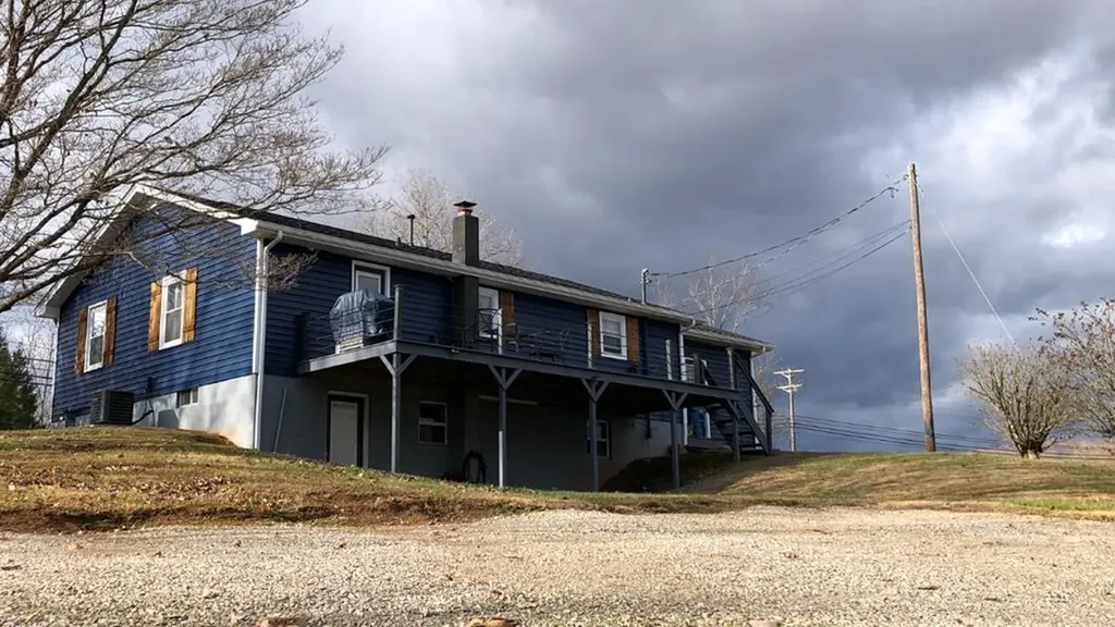 664 1st Avenue S Baxter TN 38544