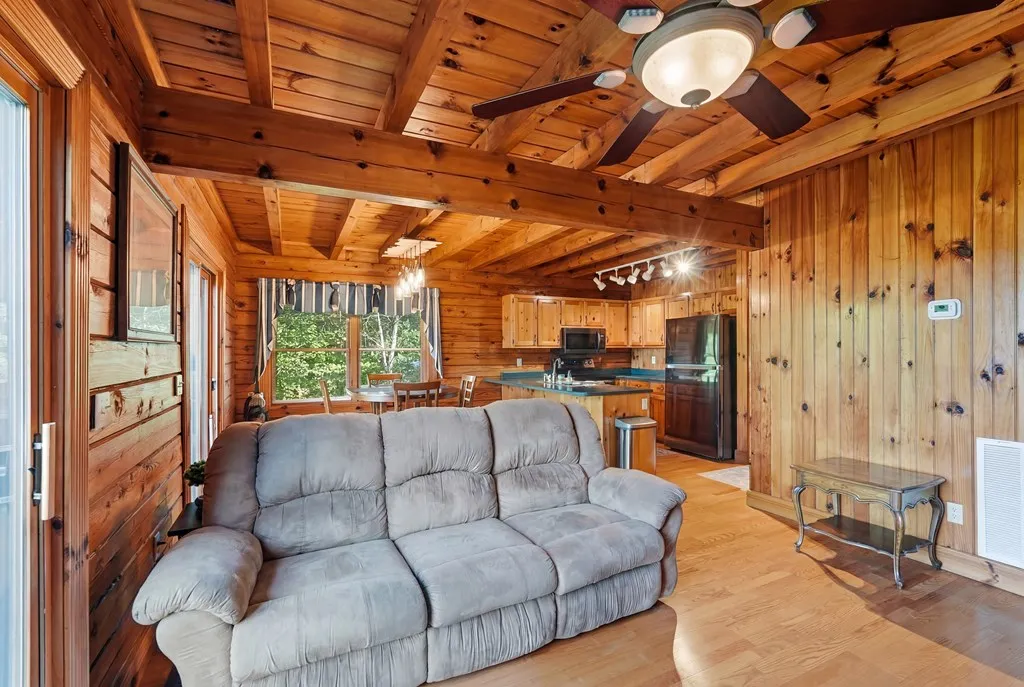 154 Parkview Drive Byrdstown TN 38549