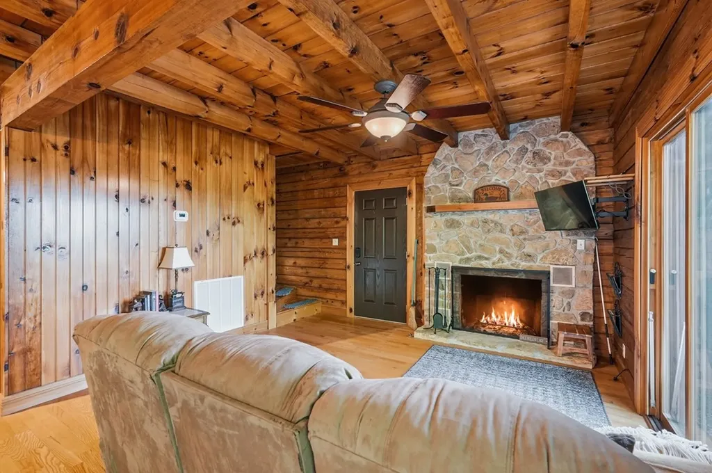154 Parkview Drive Byrdstown TN 38549