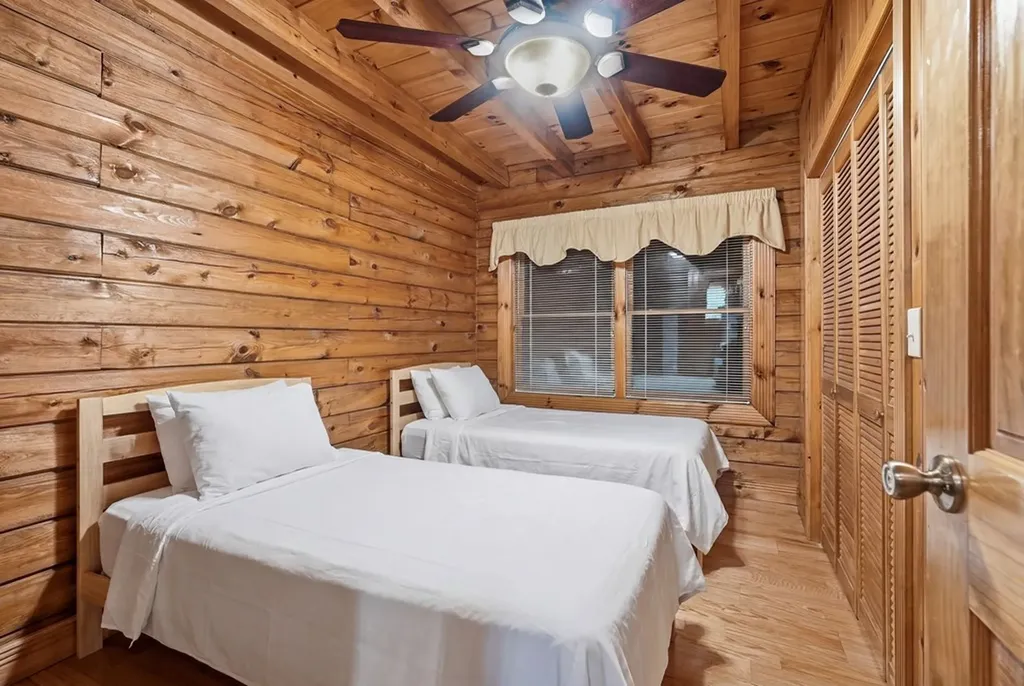 154 Parkview Drive Byrdstown TN 38549