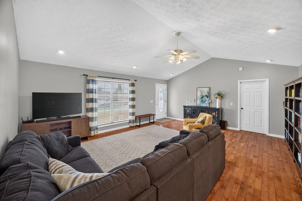 3930 Hilltop Drive Cookeville TN 38506
