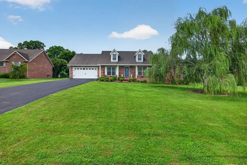 3930 Hilltop Drive Cookeville TN 38506