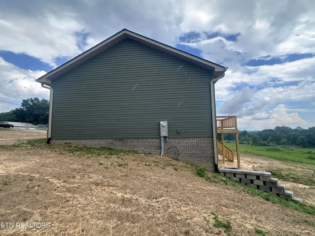 934 Allardt Highway Jamestown TN 38556