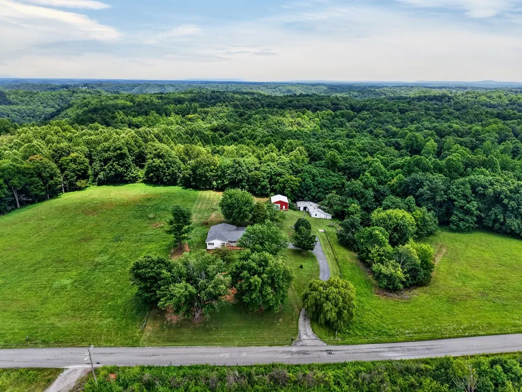 1260 Coconut Ridge Road Smithville TN 37166