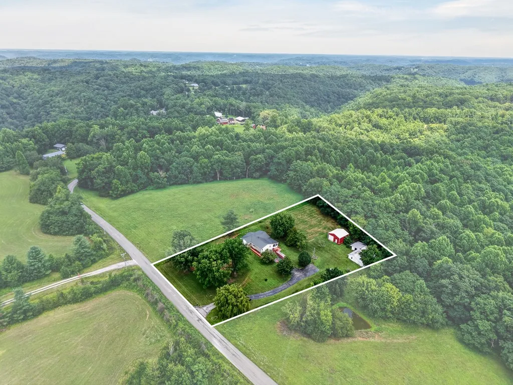 1260 Coconut Ridge Road Smithville TN 37166