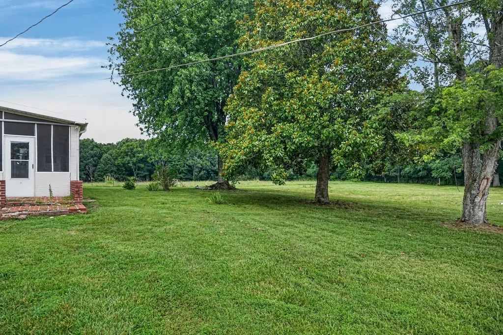 1260 Coconut Ridge Road Smithville TN 37166