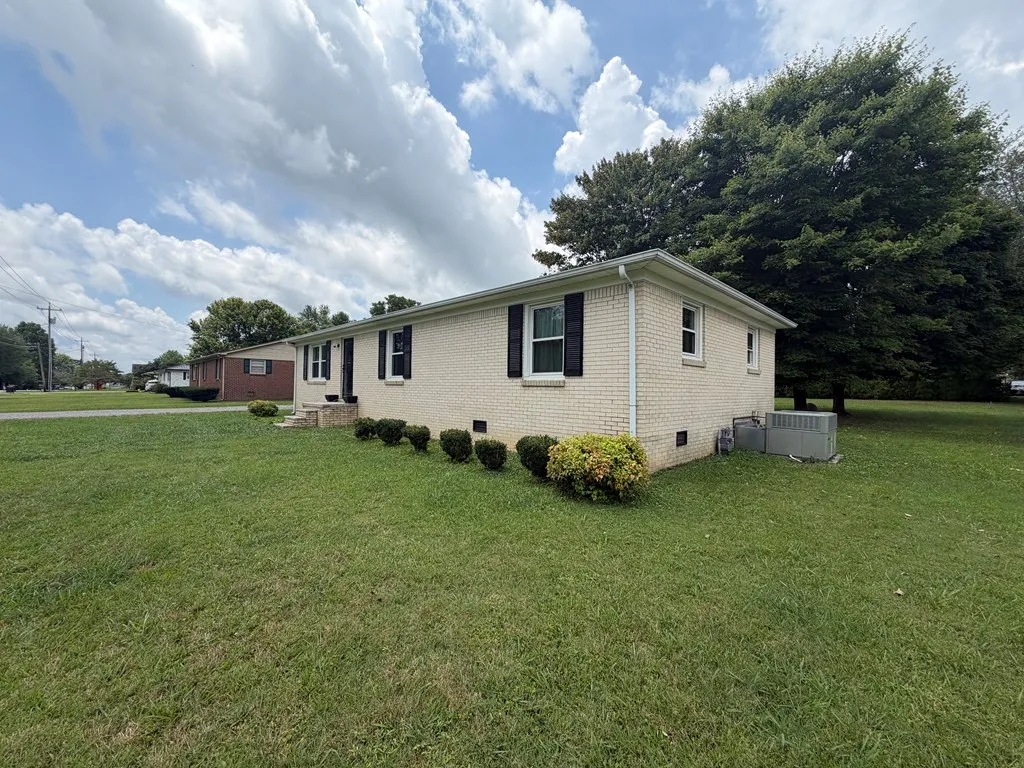 835 Anthony Avenue Smithville TN 37166