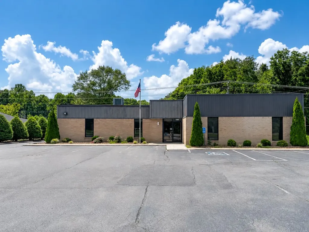 2528 Bradford Hicks Drive Livingston TN 38570
