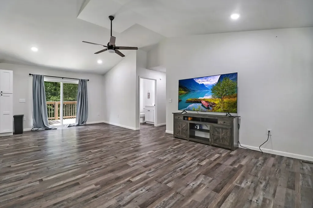 152 Goney Road Grimsley TN 38565