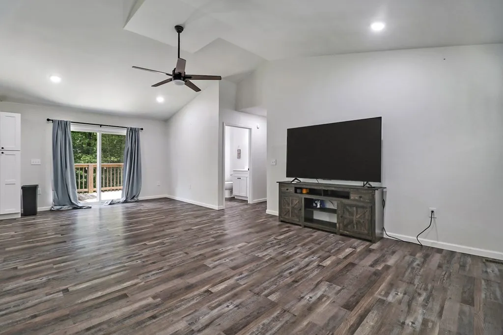 152 Goney Road Grimsley TN 38565