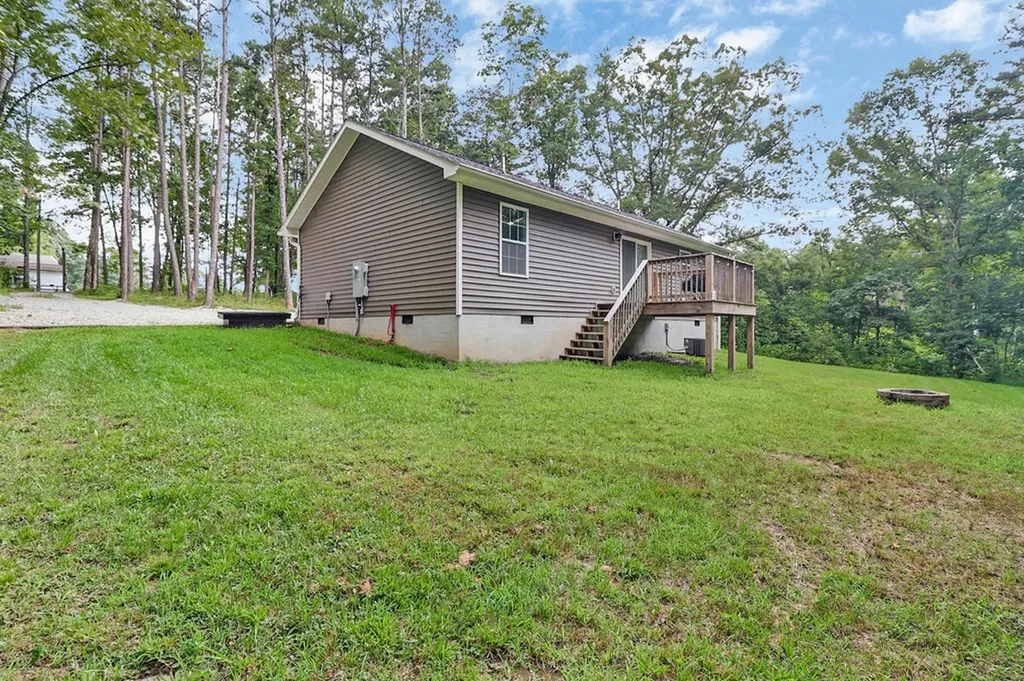 152 Goney Road Grimsley TN 38565