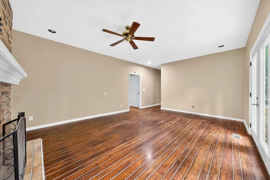 1945 Forest Circle Cookeville TN 38506