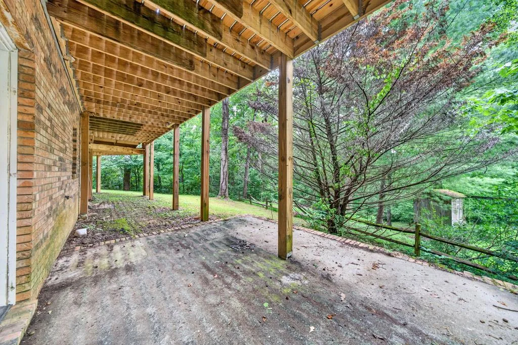 1945 Forest Circle Cookeville TN 38506