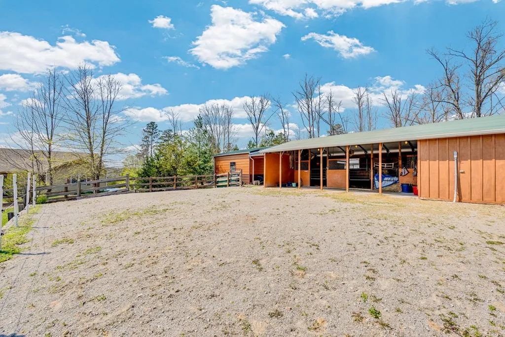 203 Big Leaf Road Jamestown TN 38556