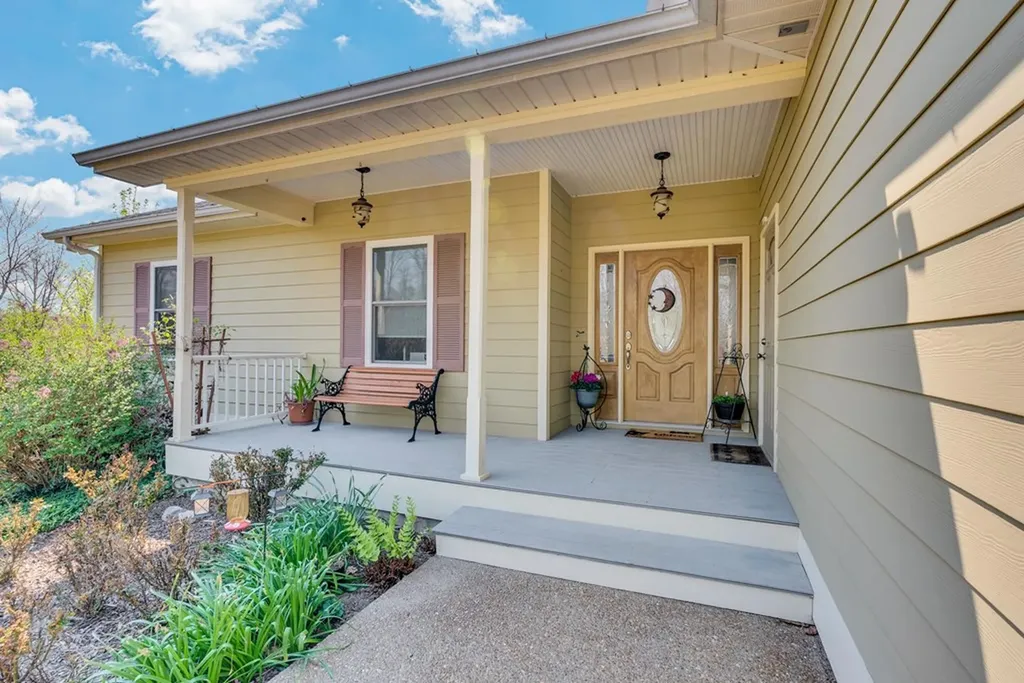 203 Big Leaf Road Jamestown TN 38556