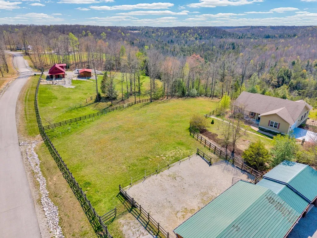 203 Big Leaf Road Jamestown TN 38556