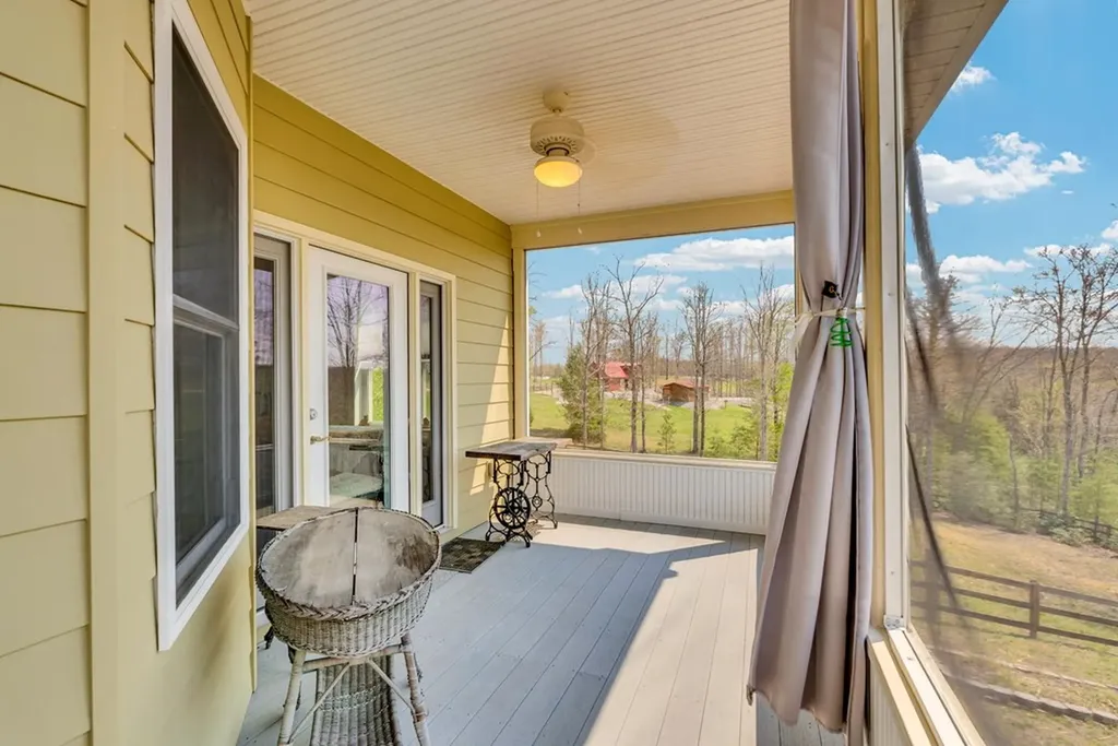 203 Big Leaf Road Jamestown TN 38556