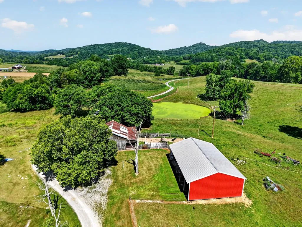 5713 Smith Fork Road Liberty TN 37095