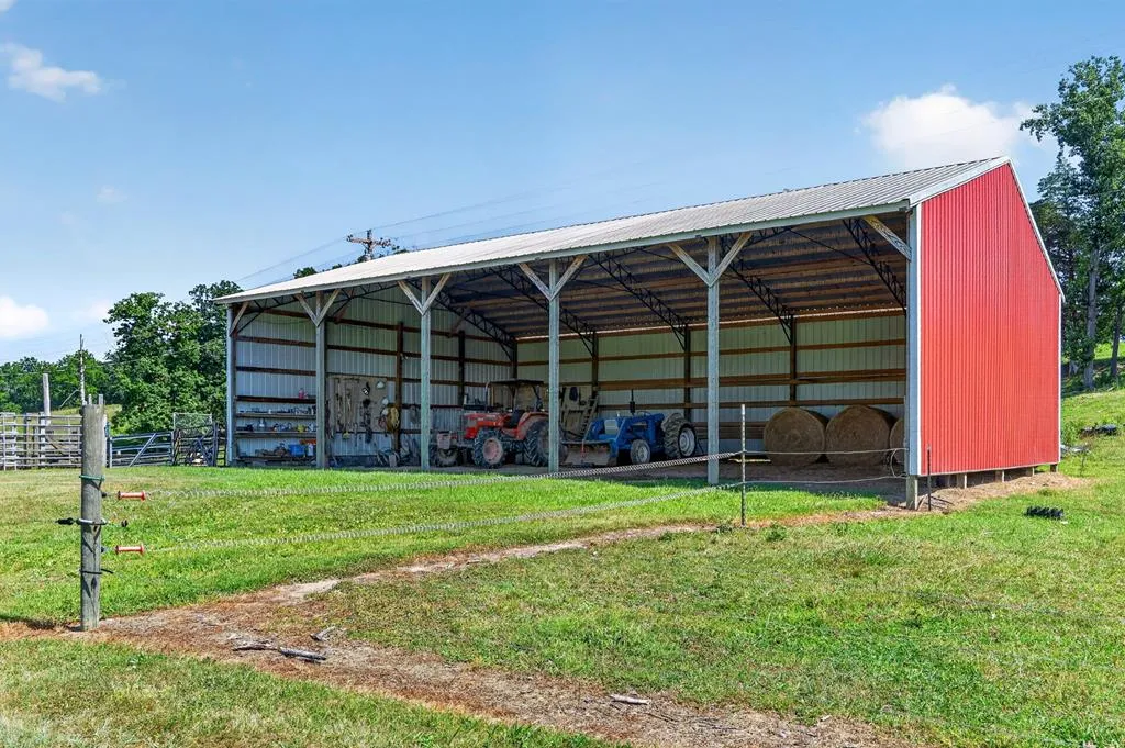 5713 Smith Fork Road Liberty TN 37095