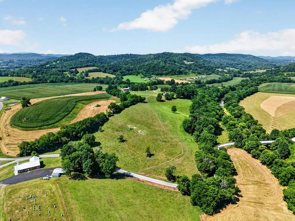 5713 Smith Fork Road Liberty TN 37095