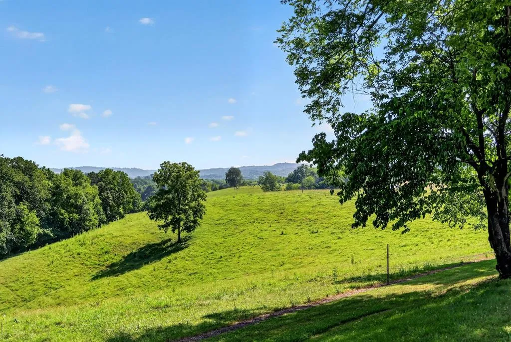 5713 Smith Fork Road Liberty TN 37095