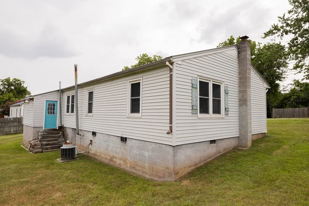305 W Bronson Street Sparta TN 38583