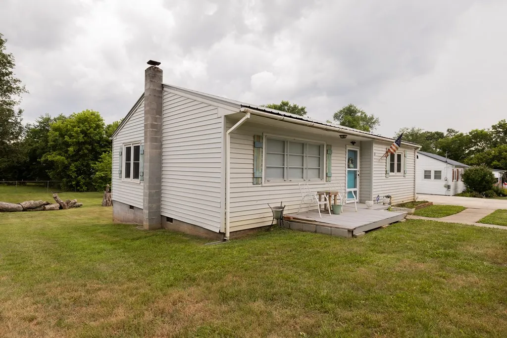 305 W Bronson Street Sparta TN 38583