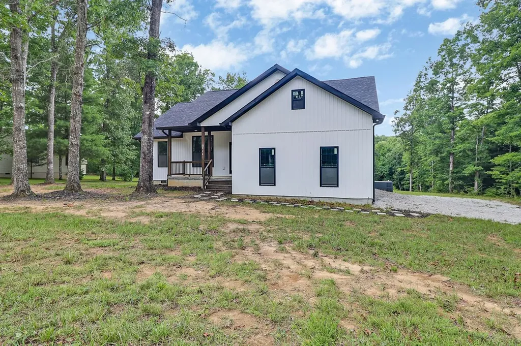 528 St Anthony Drive Jamestown TN 38556