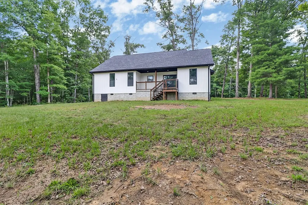 528 St Anthony Drive Jamestown TN 38556