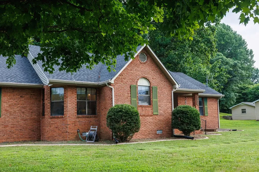 1562 Edgefield Court Cookeville TN 38506