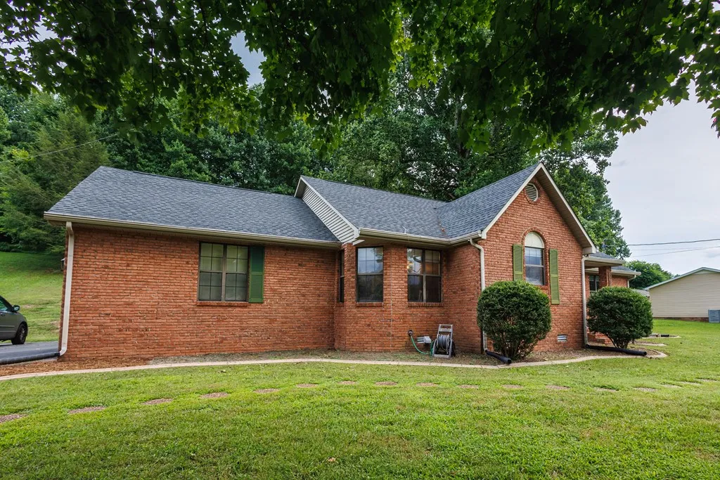 1562 Edgefield Court Cookeville TN 38506